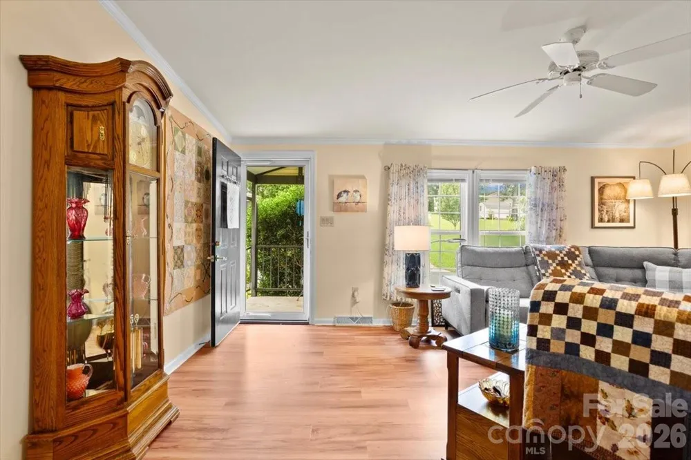 39 Stephanie Lane #13 Hendersonville, NC 28792