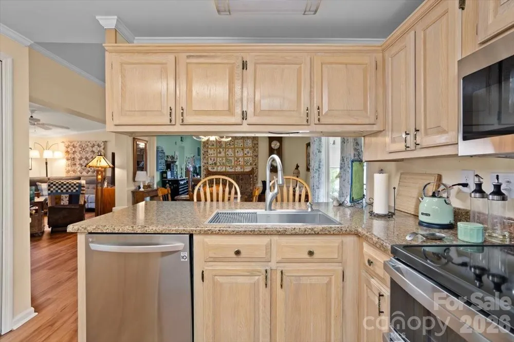 39 Stephanie Lane #13 Hendersonville, NC 28792