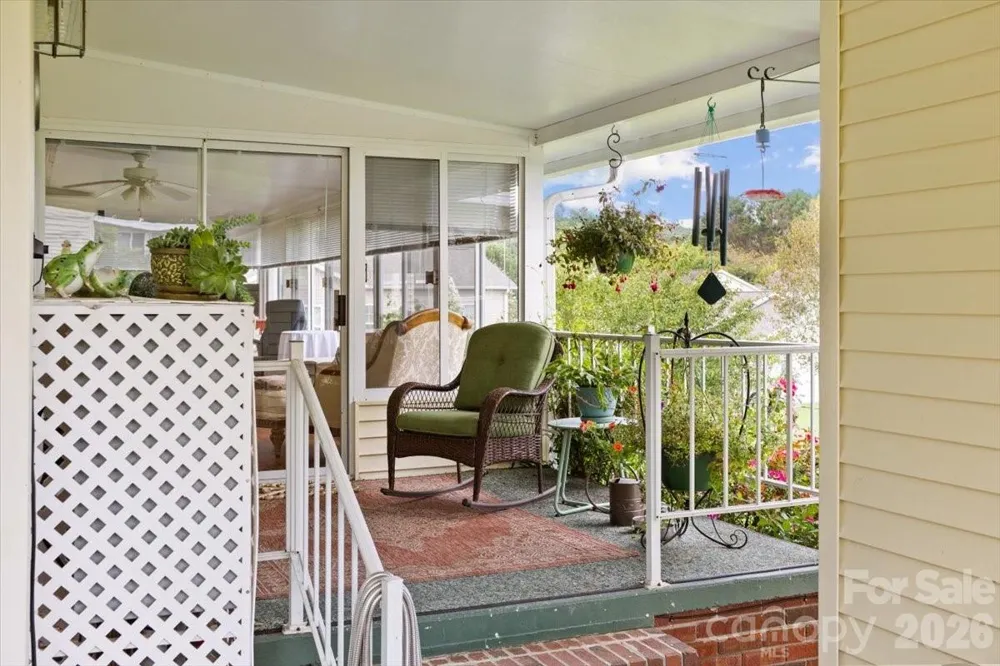39 Stephanie Lane #13 Hendersonville, NC 28792