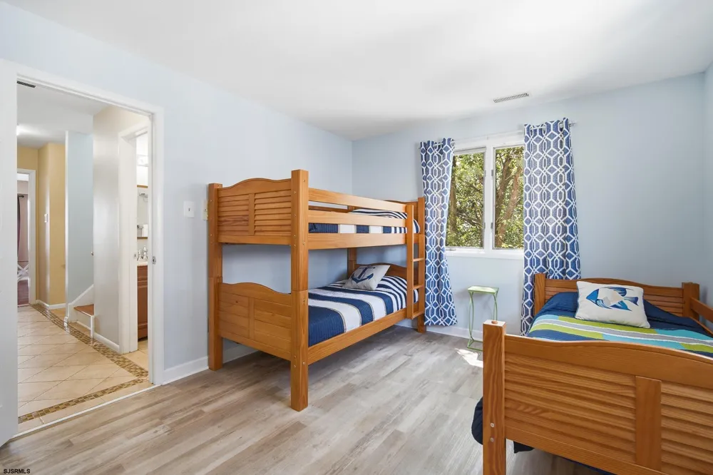 201 Beach W #B Ave Brigantine, NJ 08203