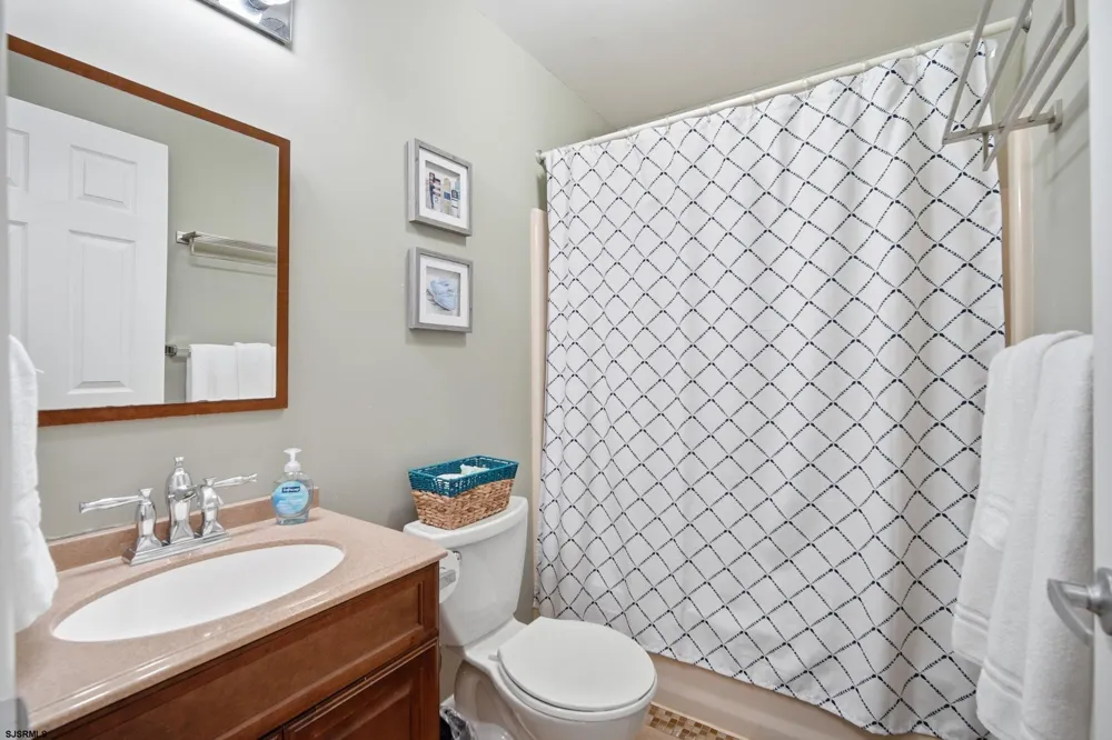 201 Beach W #B Ave Brigantine, NJ 08203