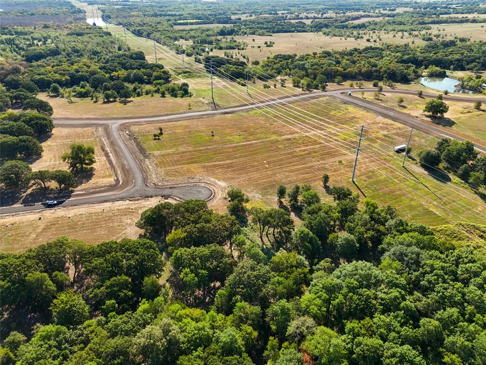200 Shoreline Drive Dodd City, TX 75438