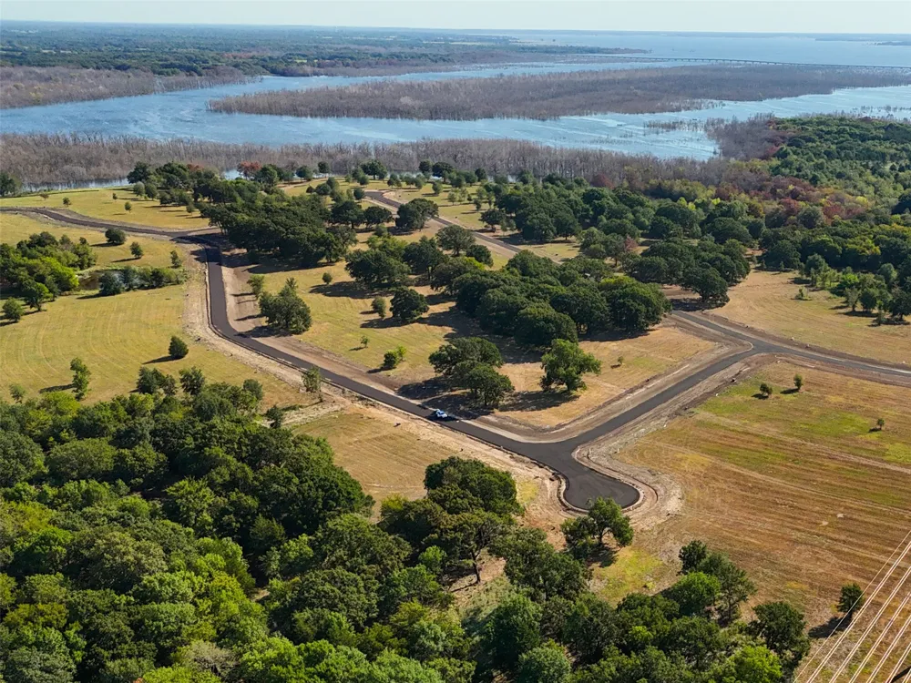 200 Shoreline Drive Dodd City, TX 75438