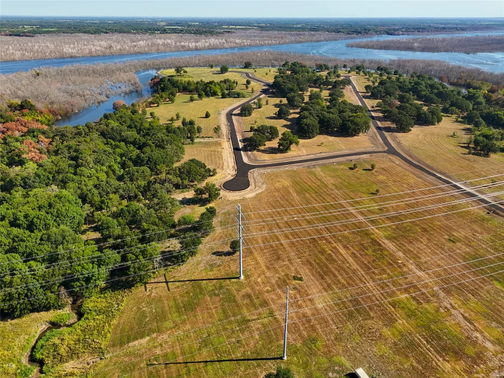 200 Shoreline Drive Dodd City, TX 75438