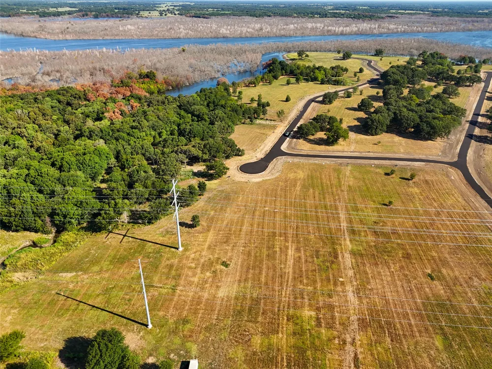 200 Shoreline Drive Dodd City, TX 75438