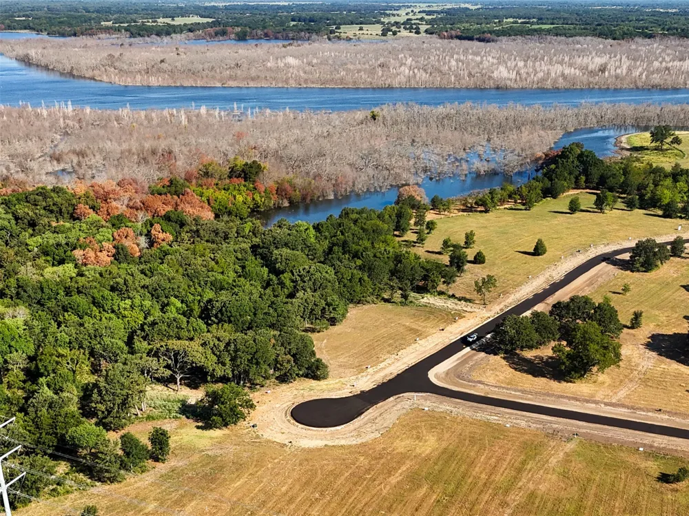 200 Shoreline Drive Dodd City, TX 75438