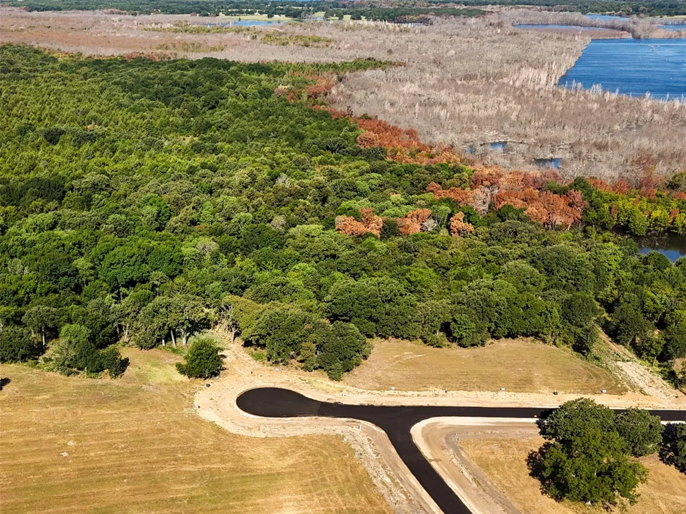 200 Shoreline Drive Dodd City, TX 75438