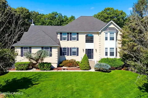 28 Summerhill Avenue