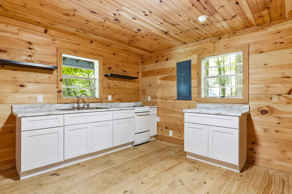 225 Coys Cove Ln Gainesboro, TN 38562