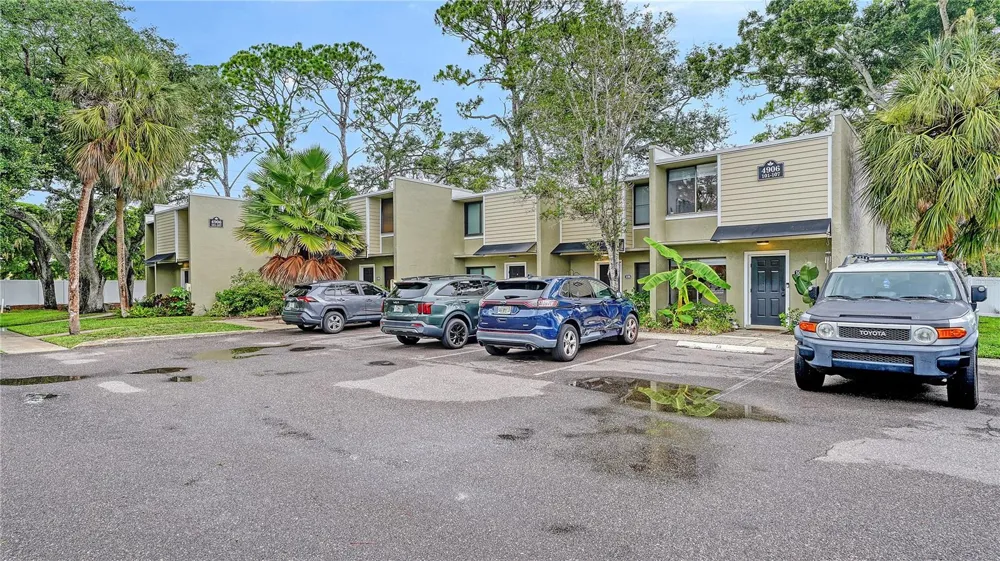 4906 25TH STREET W #107 Bradenton, FL 34207