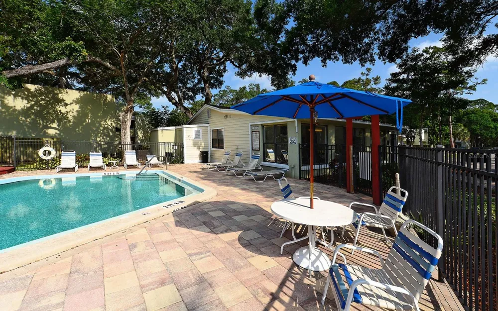 4906 25TH STREET W #107 Bradenton, FL 34207
