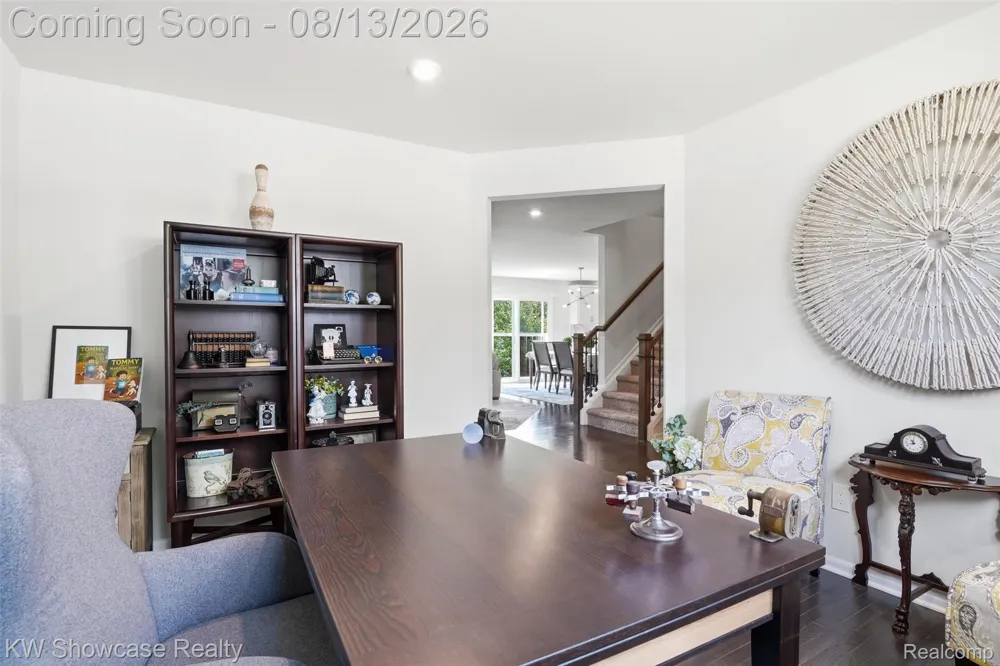 1592 Beachwood Drive Walled Lake City, MI 48390
