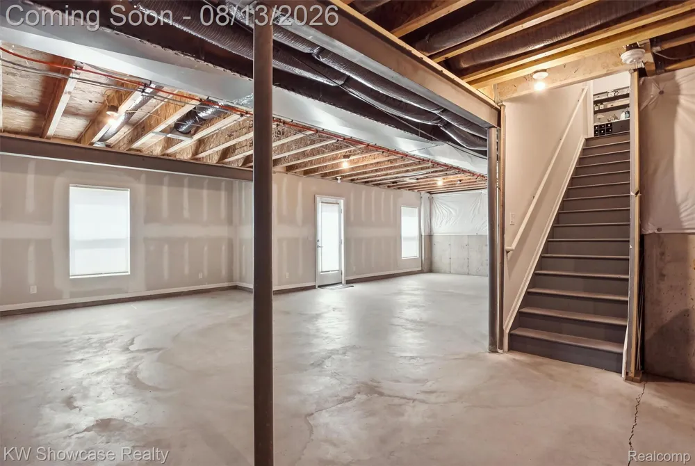 1592 Beachwood Drive Walled Lake City, MI 48390