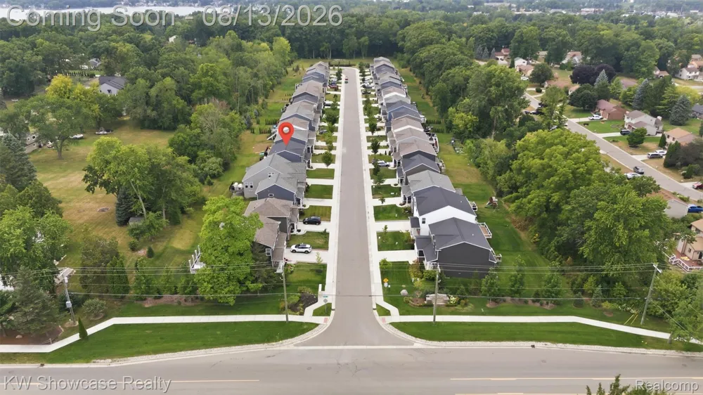 1592 Beachwood Drive Walled Lake City, MI 48390