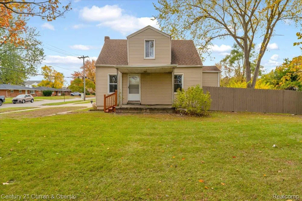5580 S Merriman Road Wayne City, MI 48184