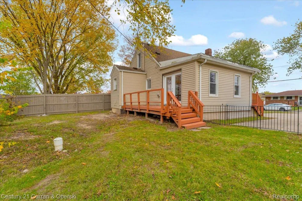 5580 S Merriman Road Wayne City, MI 48184