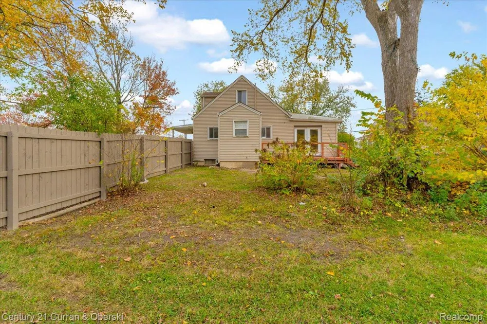 5580 S Merriman Road Wayne City, MI 48184