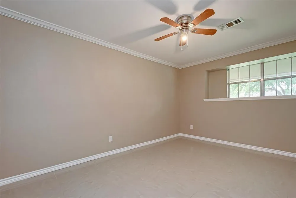 5811 Ludington Drive Houston, TX 77035