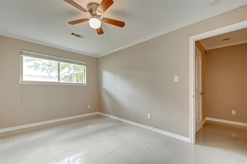 5811 Ludington Drive Houston, TX 77035