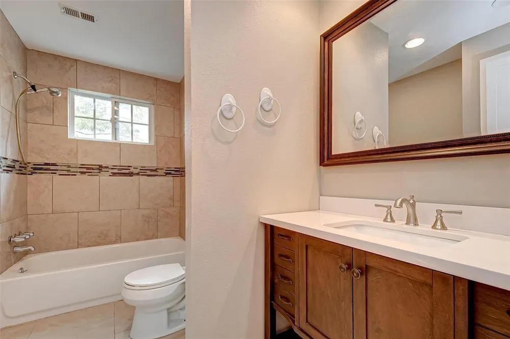 5811 Ludington Drive Houston, TX 77035