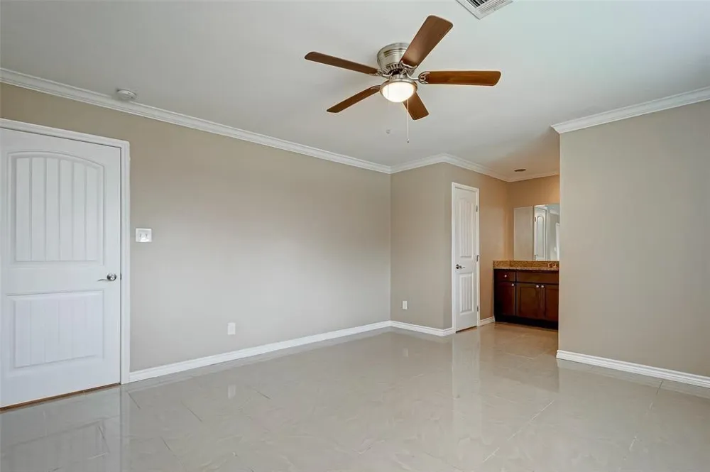 5811 Ludington Drive Houston, TX 77035