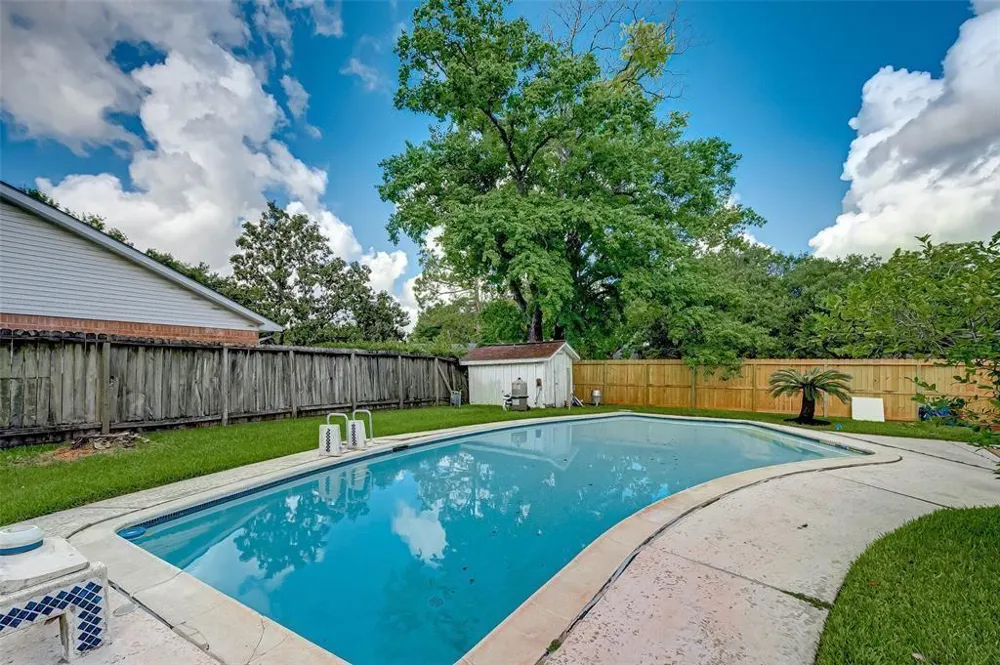 5811 Ludington Drive Houston, TX 77035