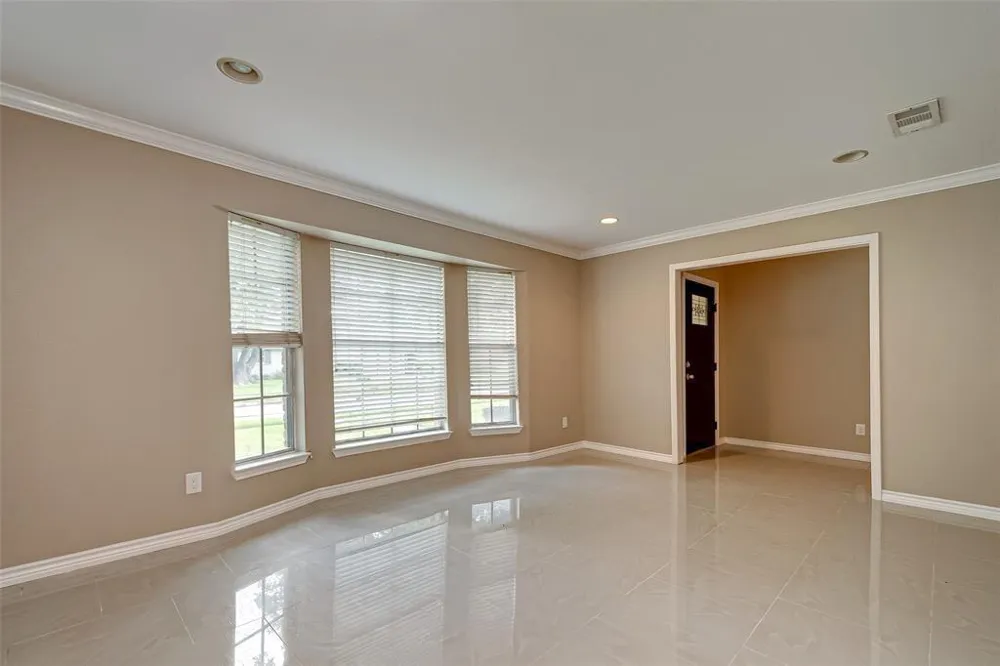 5811 Ludington Drive Houston, TX 77035