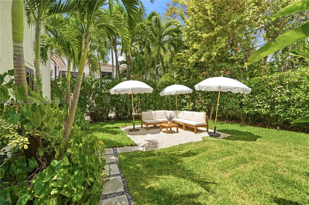 1220 Cordova St Coral Gables, FL 33134