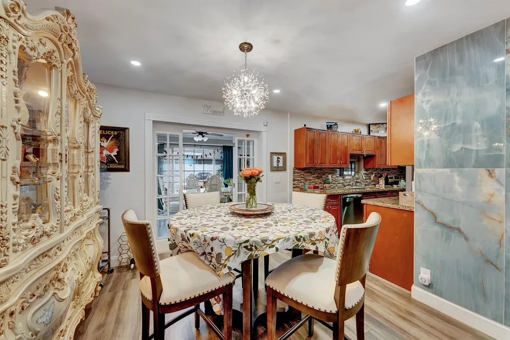 661 Eagle Circle Delray Beach, FL 33444