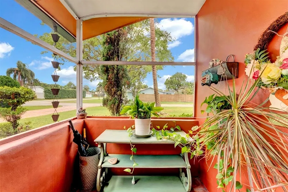 661 Eagle Circle Delray Beach, FL 33444
