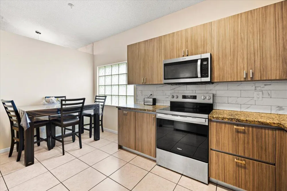 4033 NW 62nd Court Coconut Creek, FL 33073
