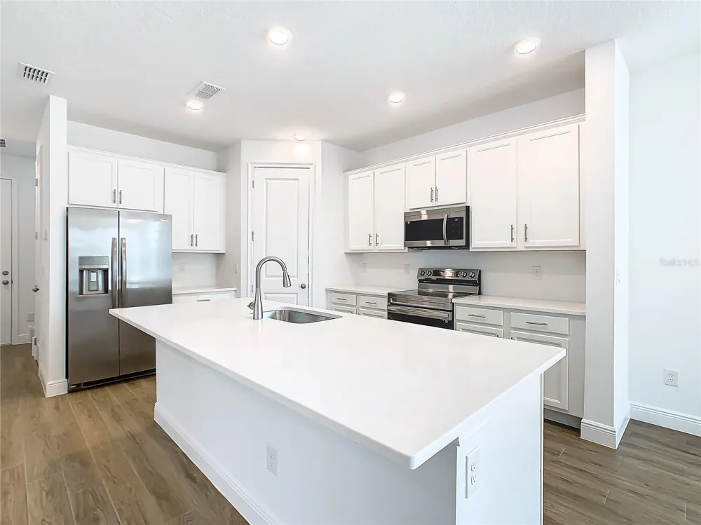 11165 GREEN CITRON ALLEY Winter Garden, FL 34787