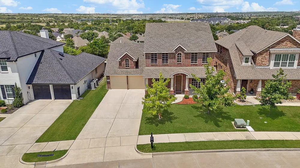 316 Bluffside Trail Benbrook, TX 76126