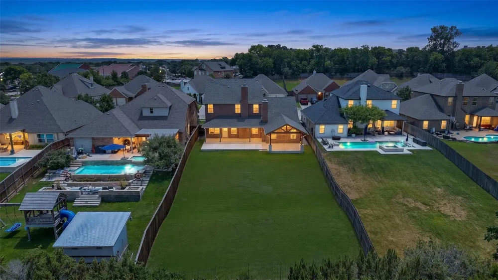 316 Bluffside Trail Benbrook, TX 76126