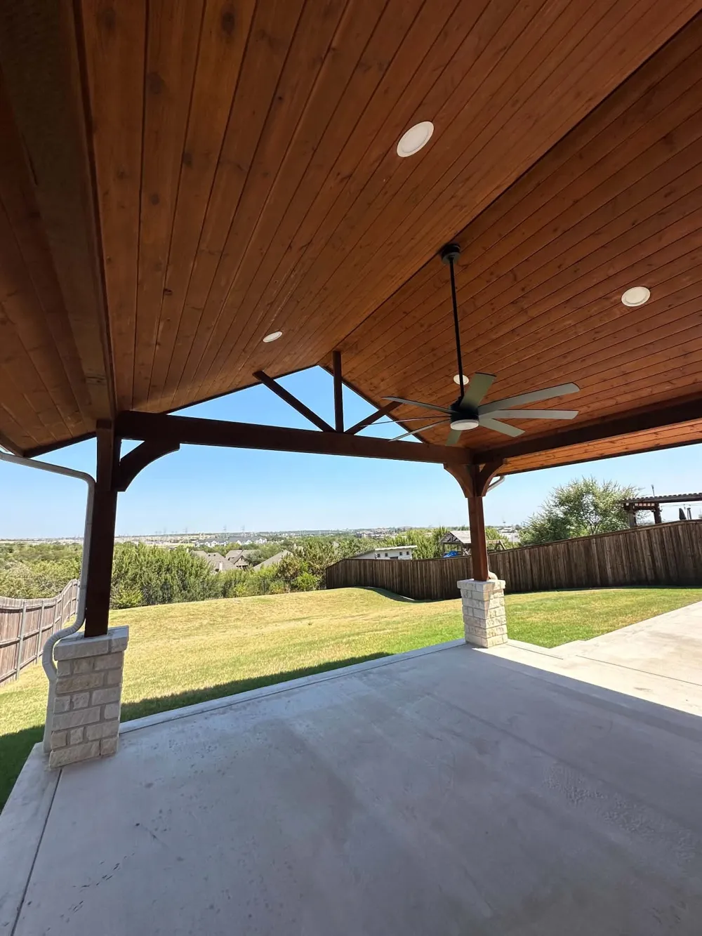 316 Bluffside Trail Benbrook, TX 76126