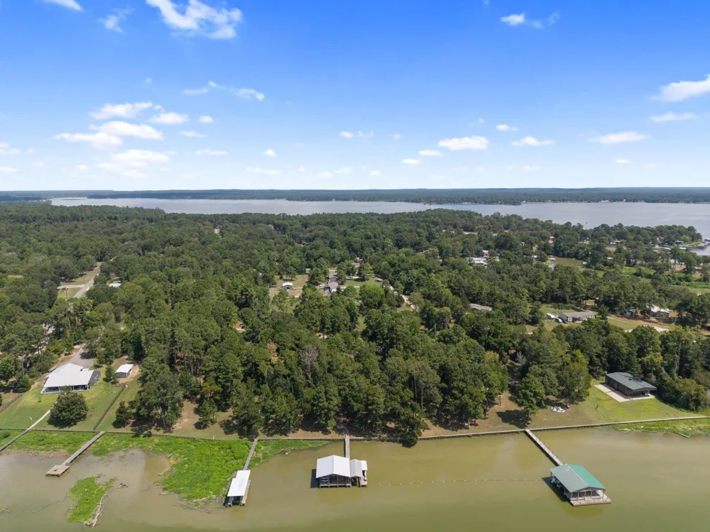 560 Deerwood Drive Trinity, TX 75862