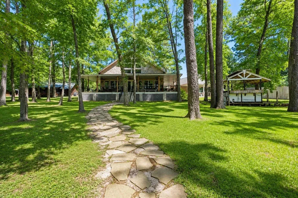 560 Deerwood Drive Trinity, TX 75862