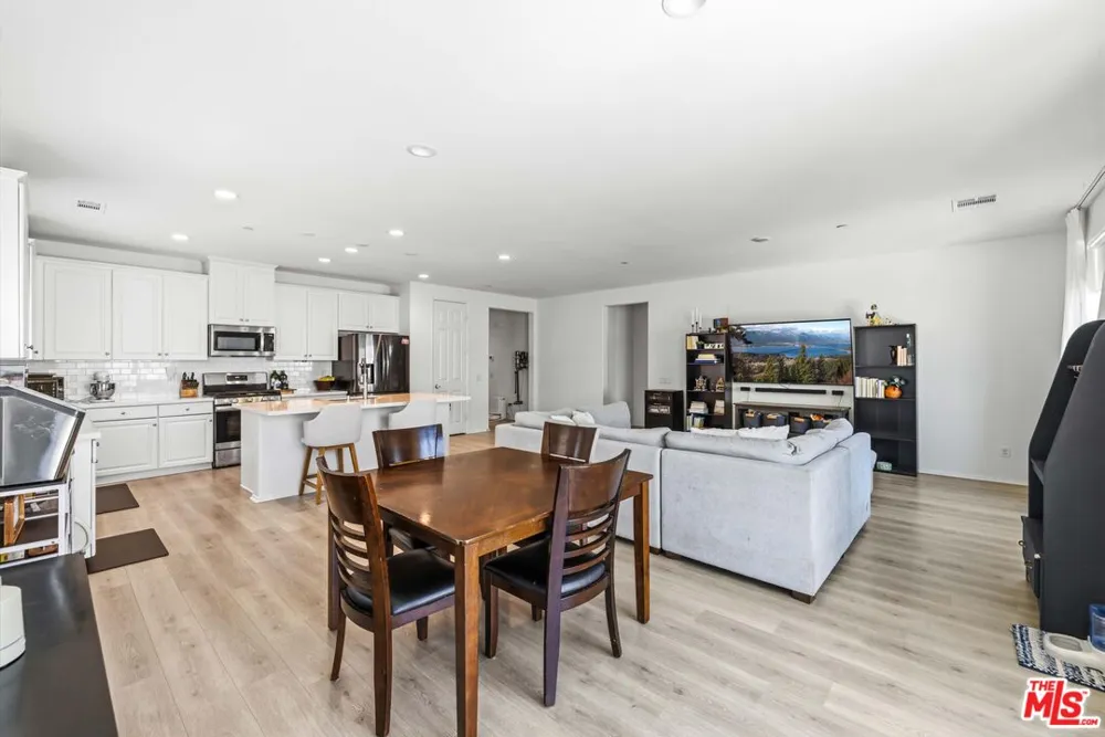 2141 Jenner Street Lancaster, CA 93535