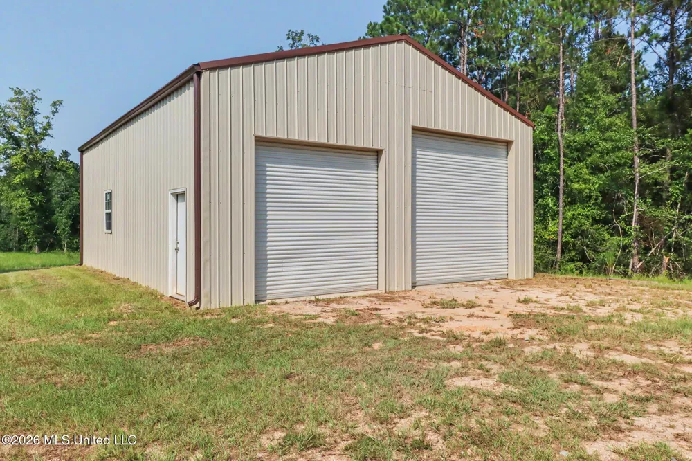 432 Paramount Church Road Perkinston, MS 39573