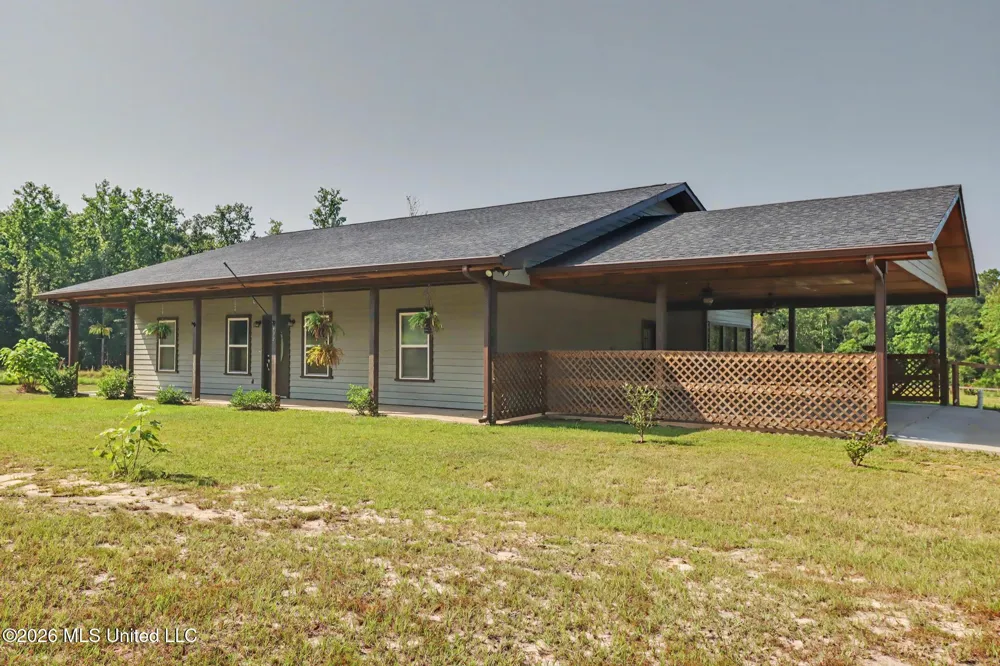 432 Paramount Church Road Perkinston, MS 39573