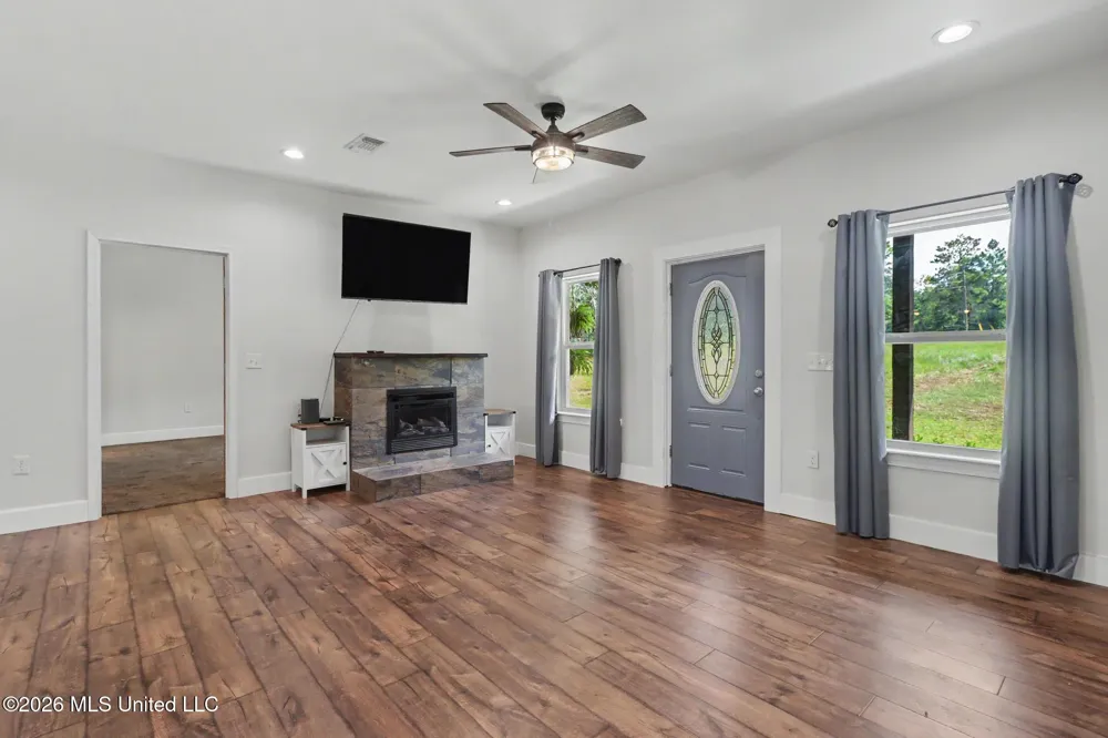 432 Paramount Church Road Perkinston, MS 39573