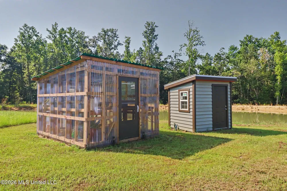 432 Paramount Church Road Perkinston, MS 39573