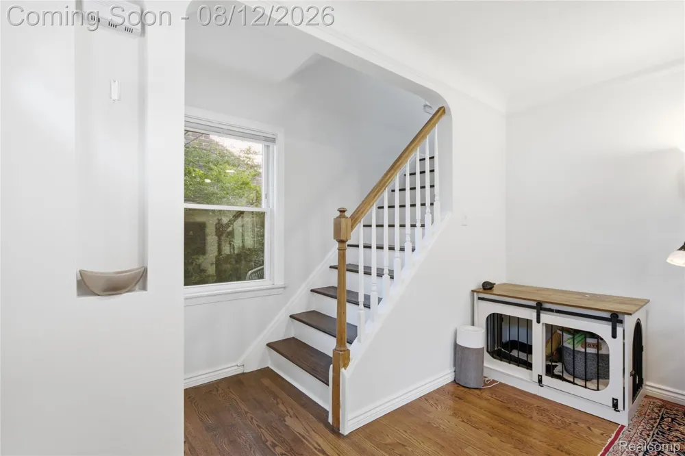 2073 Van Antwerp Street Grosse Pointe Woods City, MI 48236