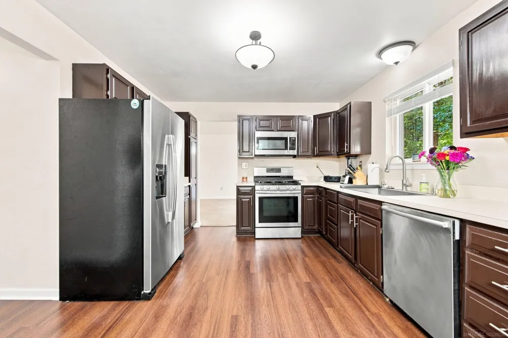 11490 Ely Road Springfield Charter Township, MI 48350