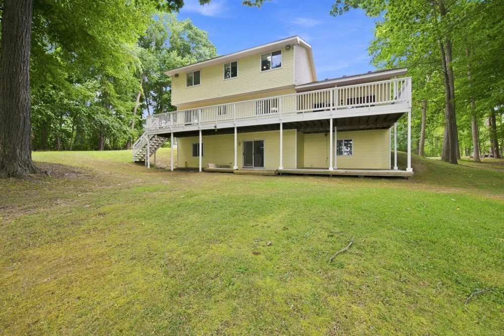 11490 Ely Road Springfield Charter Township, MI 48350