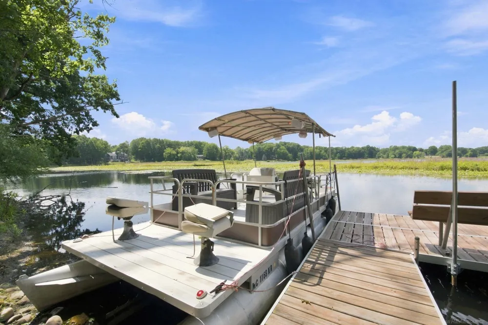 11490 Ely Road Springfield Charter Township, MI 48350