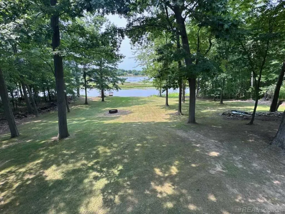 11490 Ely Road Springfield Charter Township, MI 48350