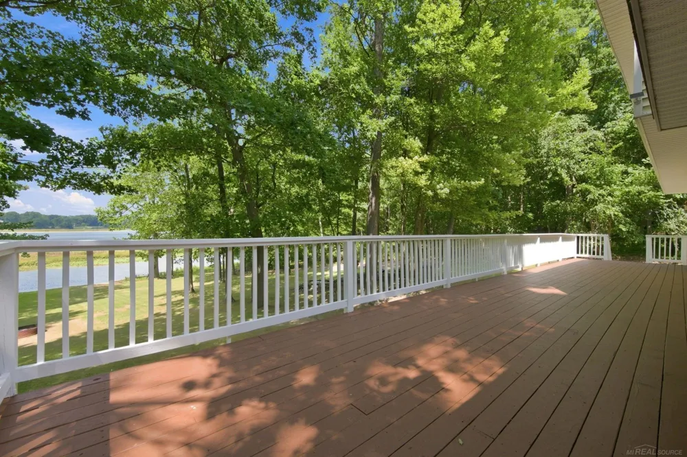 11490 Ely Road Springfield Charter Township, MI 48350