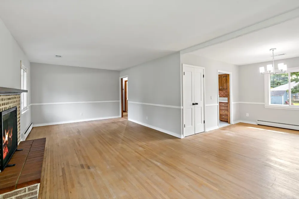 3567 Leroy Street Deephaven, MN 55391