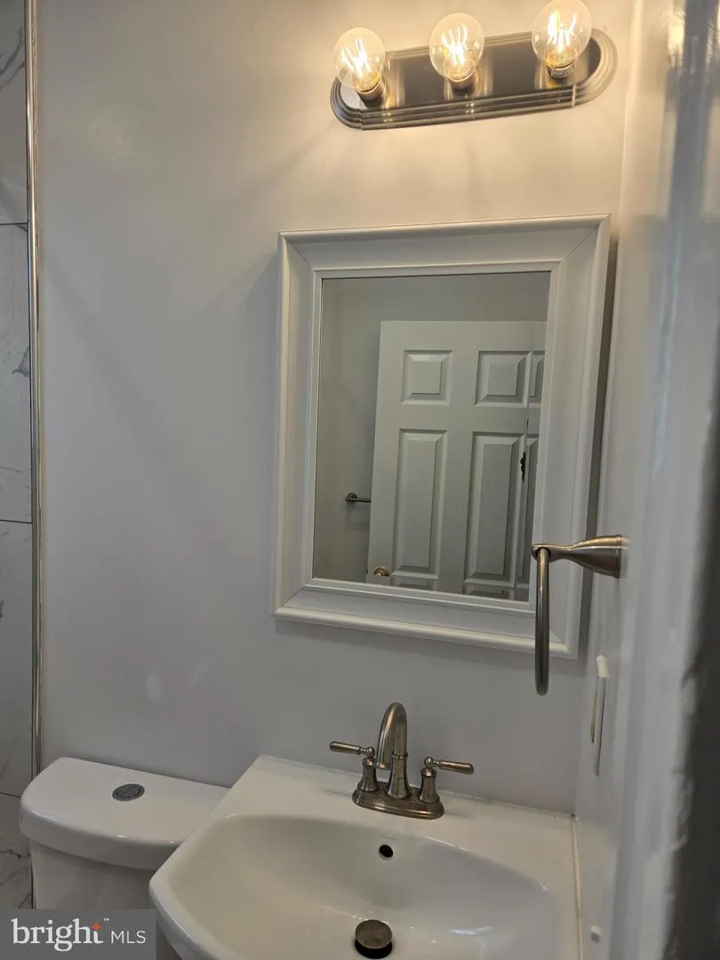 2529 W FAIRMOUNT AVENUE Baltimore, MD 21223